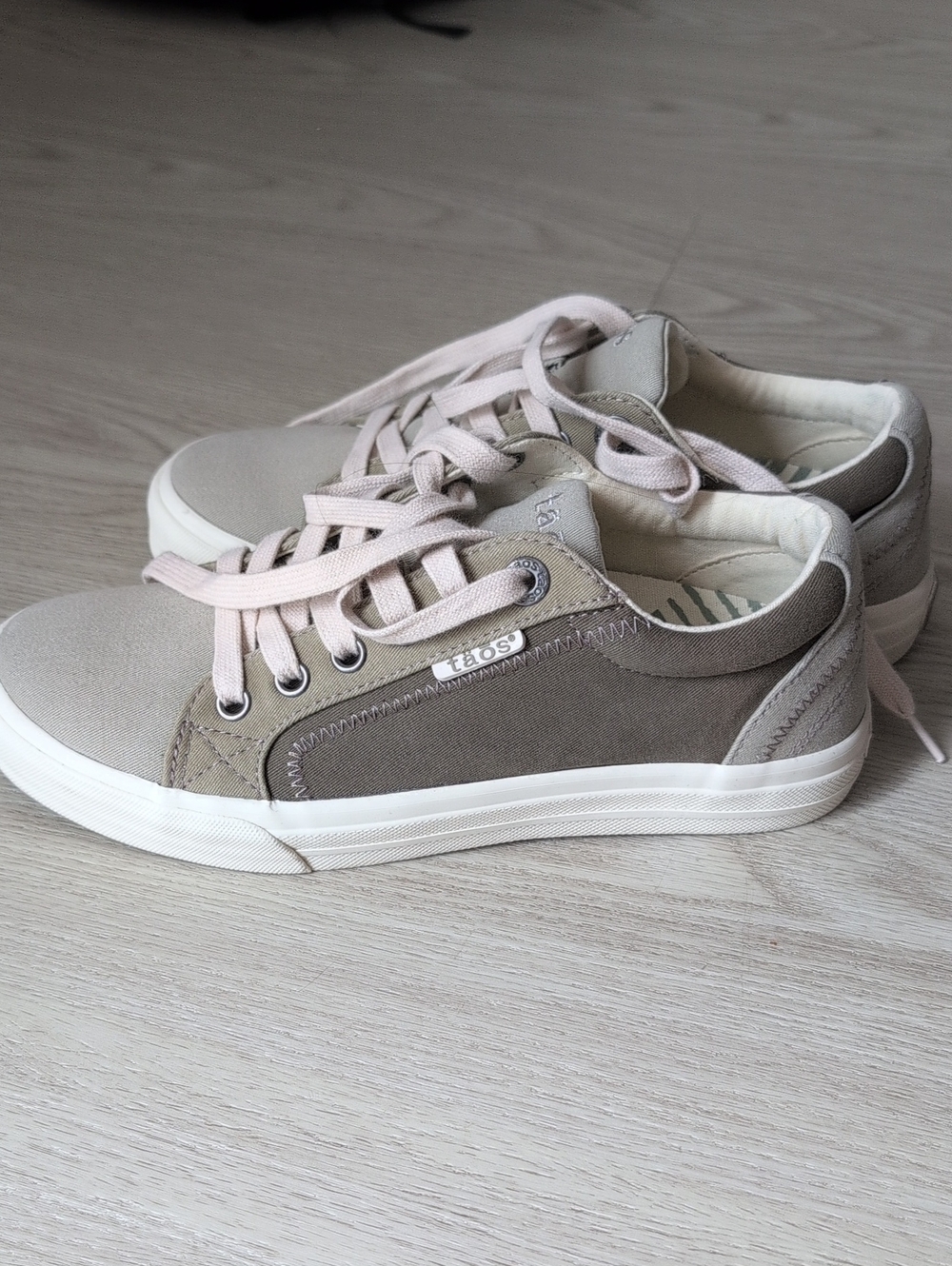 Taos Plim Soul Sneakers - Sage And Olive Green